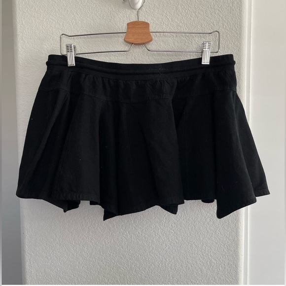 NWT Anthropologie Daily Practice Courtside Black Mini Skirt - Picture 3 of 4